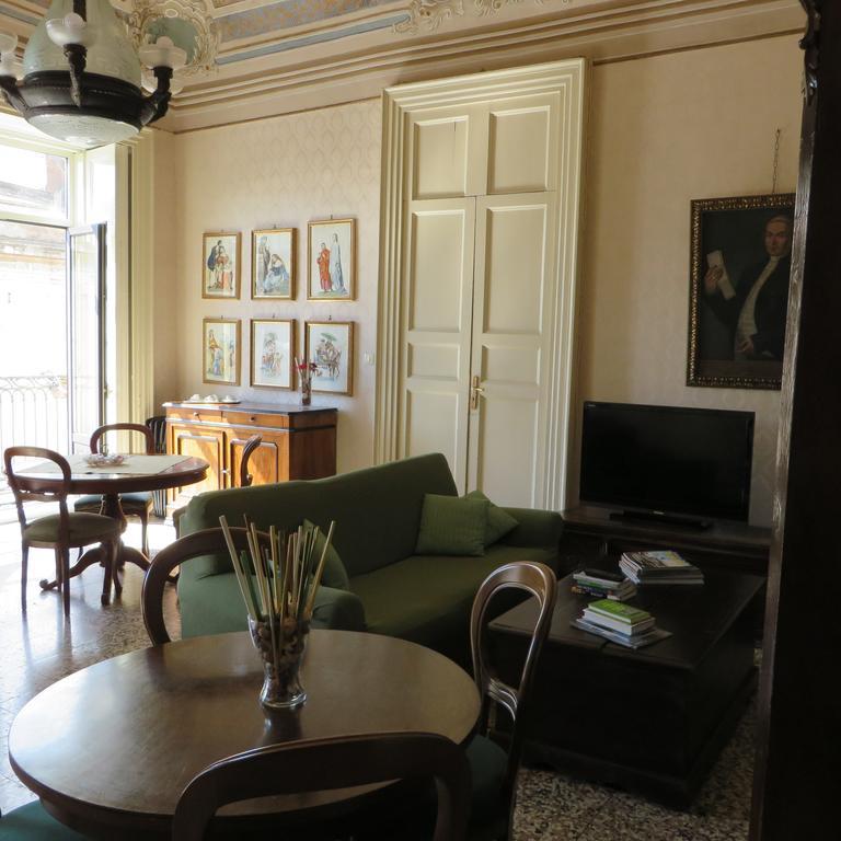 B&B Al Teatro Massimo Катания Экстерьер фото