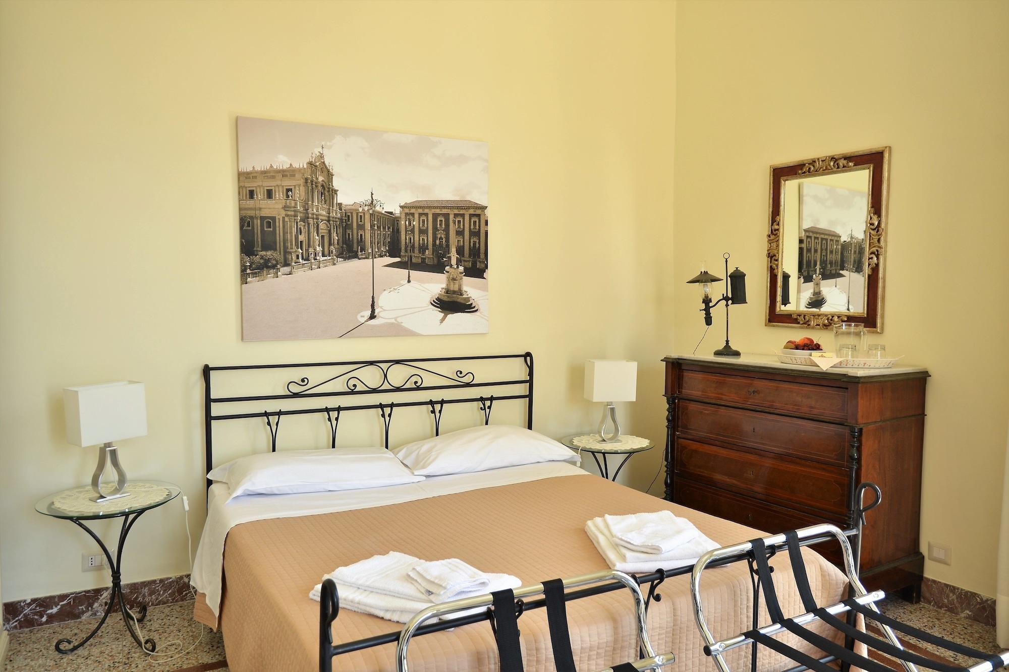 B&B Al Teatro Massimo Катания Экстерьер фото