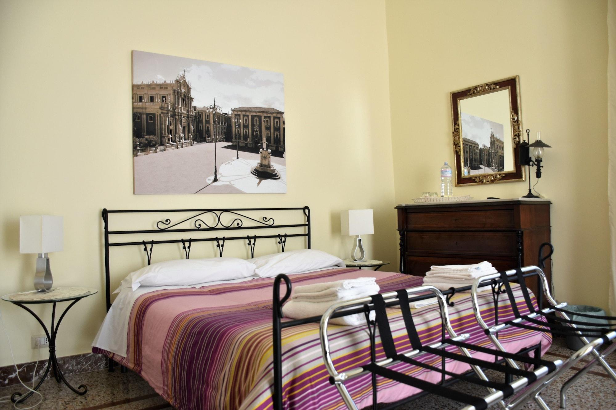 B&B Al Teatro Massimo Катания Экстерьер фото