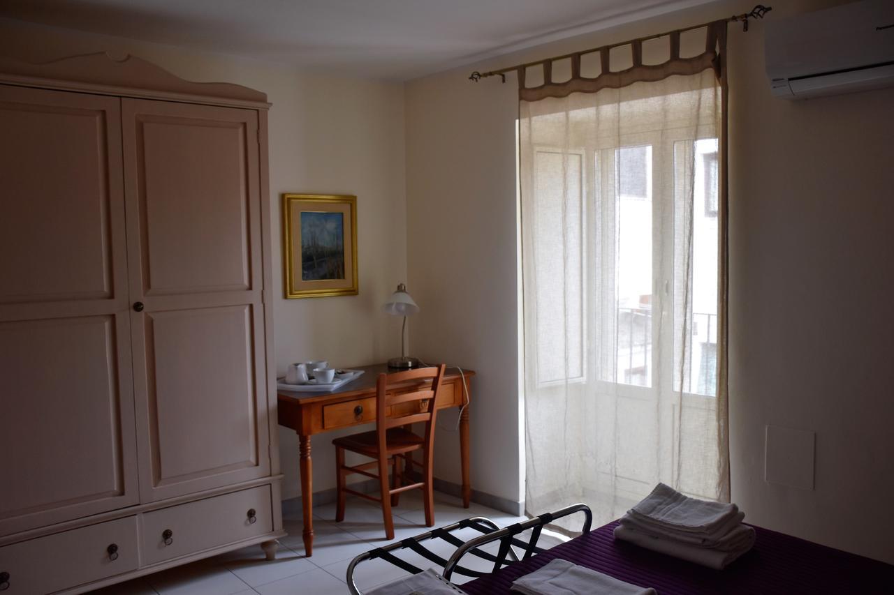 B&B Al Teatro Massimo Катания Экстерьер фото