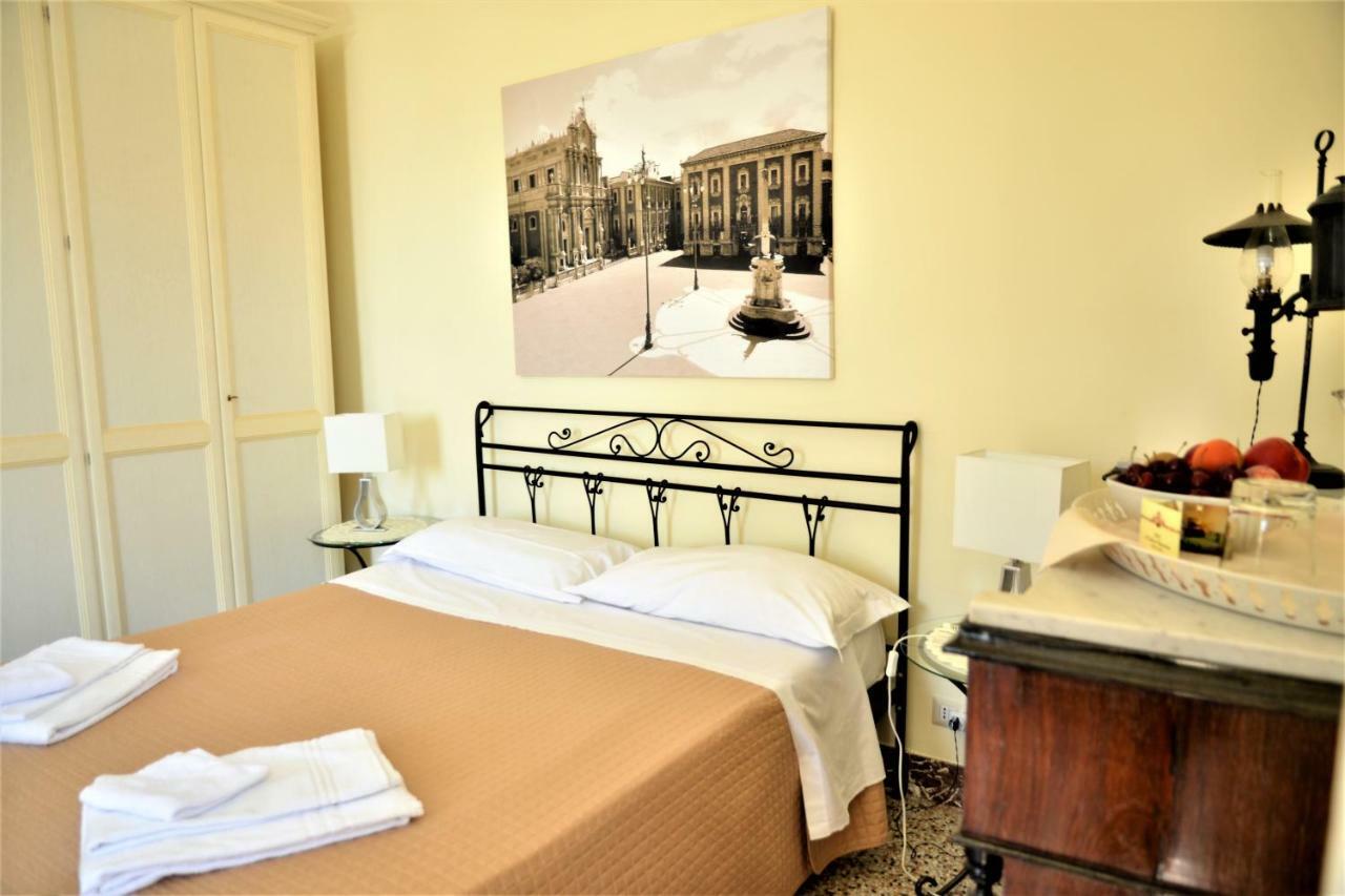 B&B Al Teatro Massimo Катания Экстерьер фото