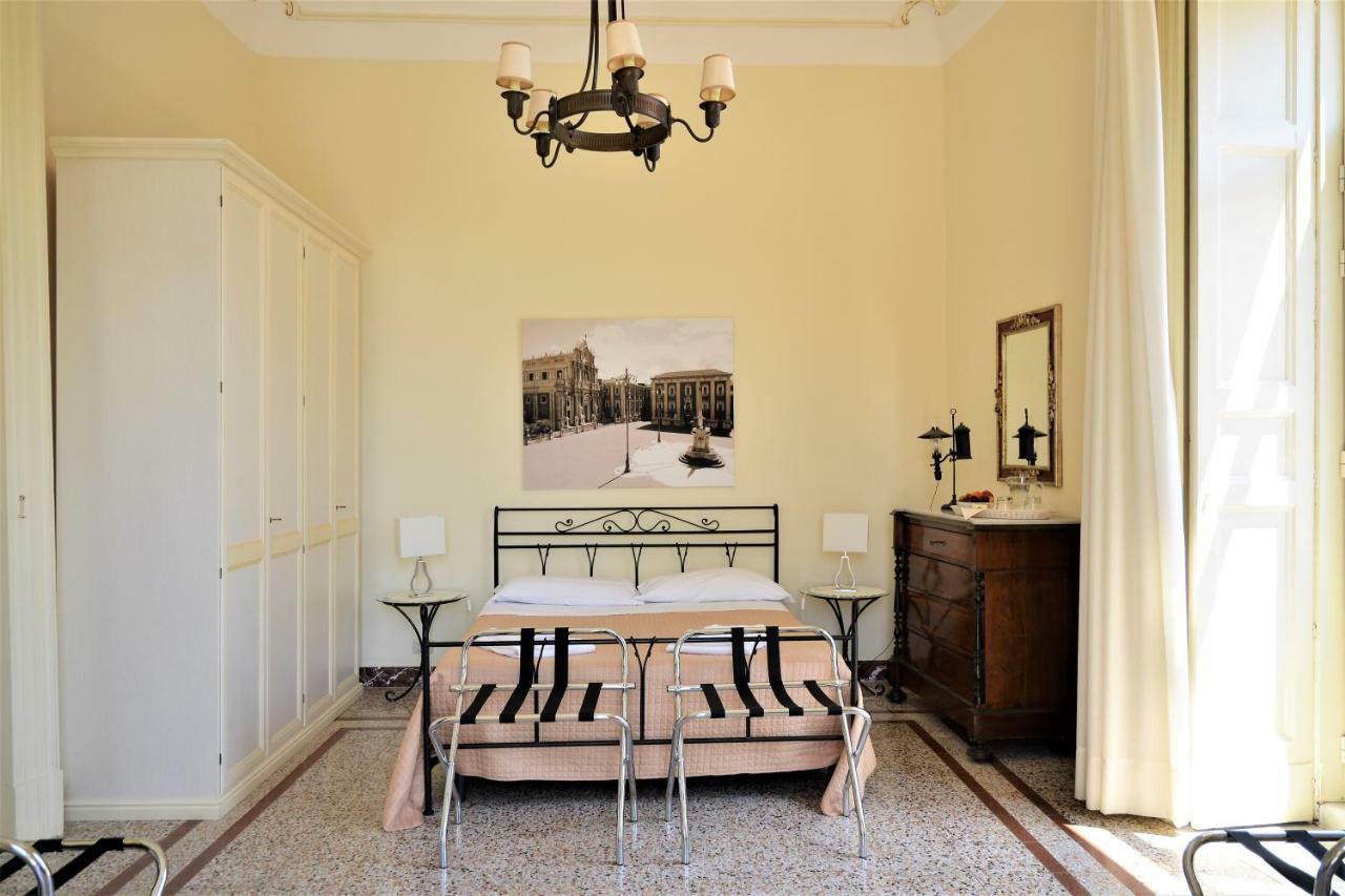 B&B Al Teatro Massimo Катания Экстерьер фото